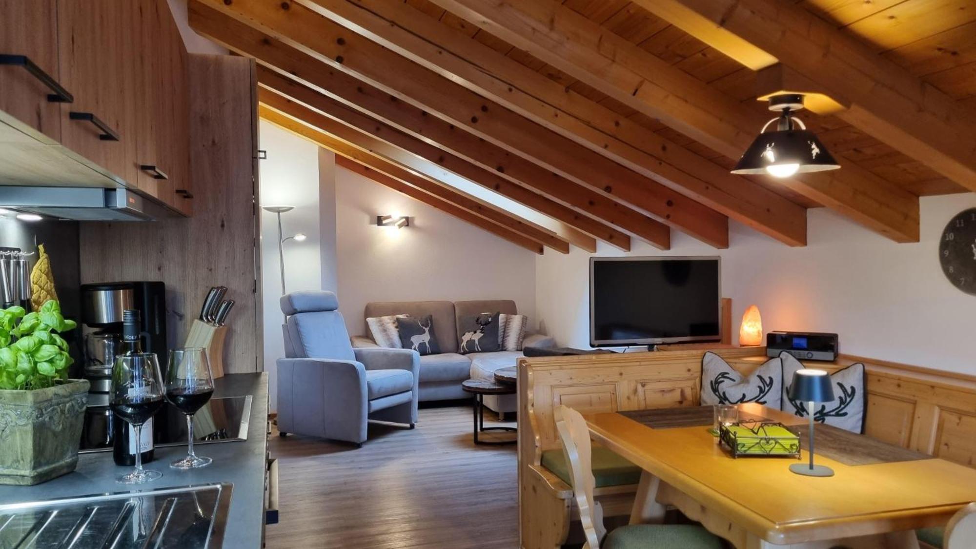 Krün Gaestehaus Alpenparadies מראה חיצוני תמונה